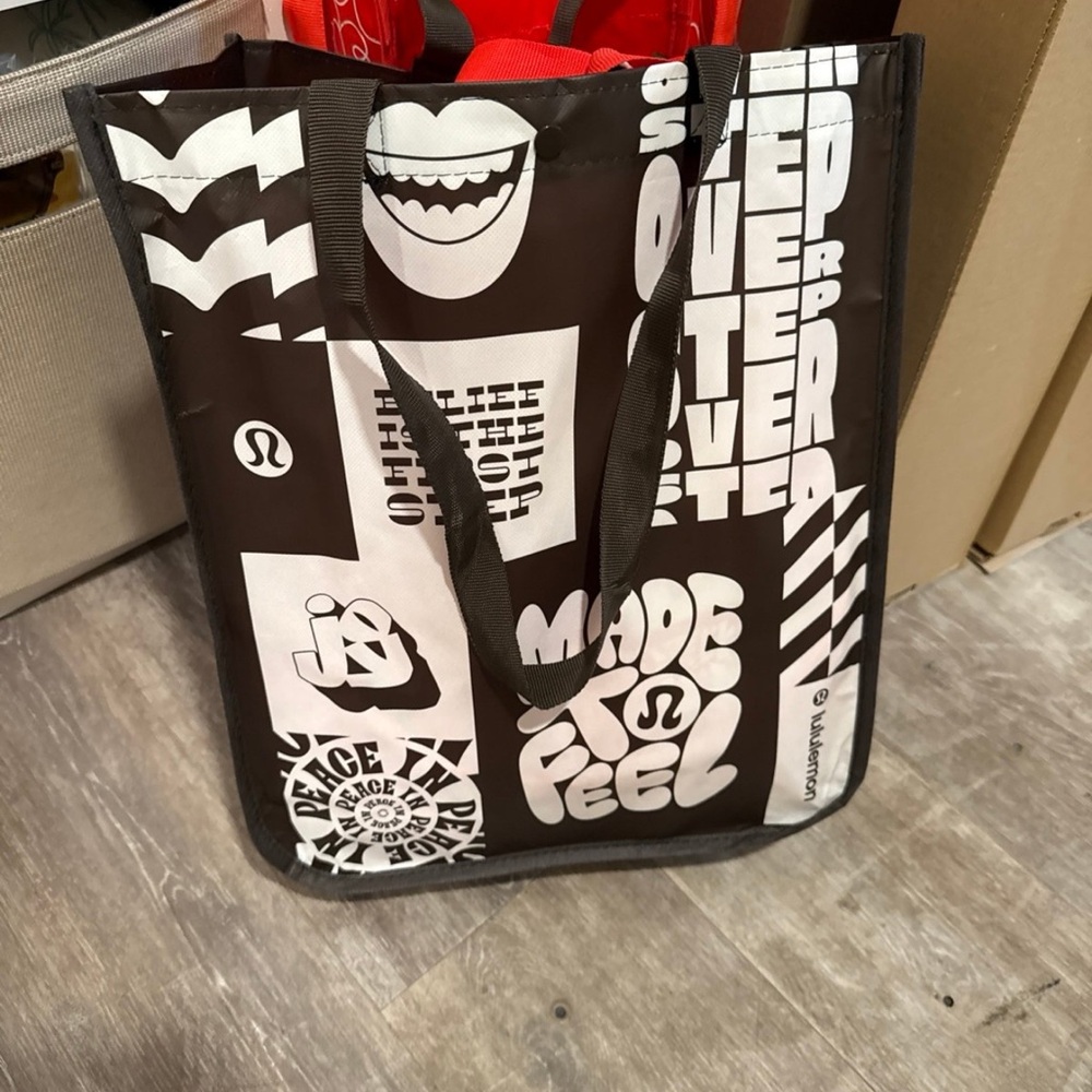 lululemon reusable shopping bag